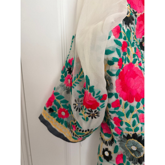 Handmade‎ Embroidery dress - Picture 4 of 5